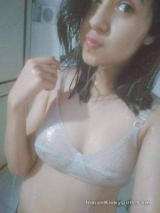 indian teen nude selfies showing perky boobs 004