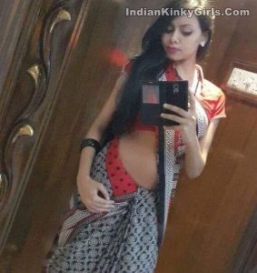 rich indian wife sexy and nude photos leak 005
