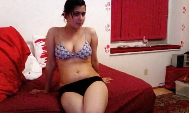 fuck baby a curvy nude indian girl leaked selfies 027