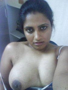 horny wife nude selfies leaked by ex boyfriend 015