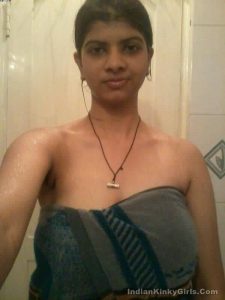 indian wife nude big tits photos leaked 002