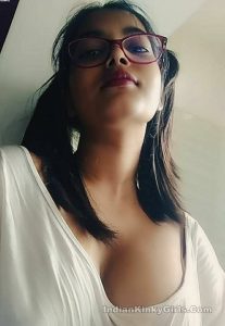 sweet indian girl small tits show selfies