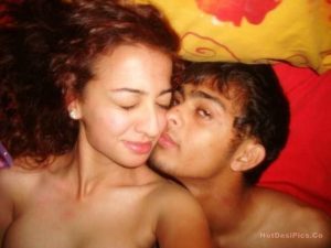 bespectacled indian teen nude sex with boyfriend 022