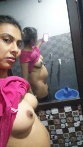 cheating punjabi wife leaked nude selfies 010