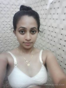 homely telugu girl nude selfies leaked from hyderabad 008