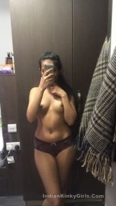 hot pakistani girl nude photos showing tits 008