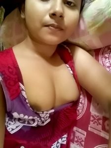indian teen boobs showing leaked selfies 007