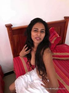 indian wife nude from lucknow leaked photos 001
