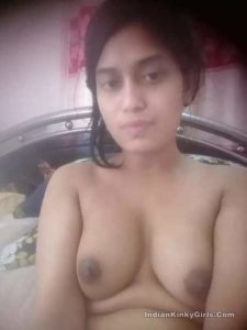 homely indian girl nude selfies leaked on internet 001