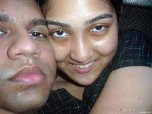 indian couple sex in car photos leaked 003