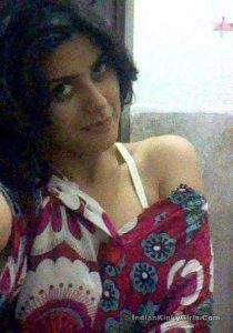 naughty bangalore college girl nude selfies leaked 003