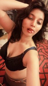 sexy indian college girl divya nude and sexy photos 007