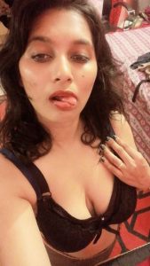 sexy indian college girl divya nude and sexy photos 010