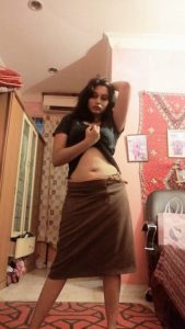 sexy indian college girl divya nude and sexy photos 011