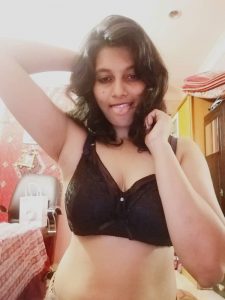 sexy indian college girl divya nude and sexy photos 016