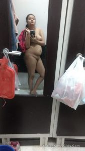 curvy indian college girl nude selfies leaked 003