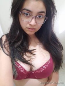 sexy punjabi girl with huge boobs leaked photos 002