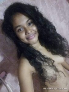 cute indian mallu teen leaked nude selfies 002