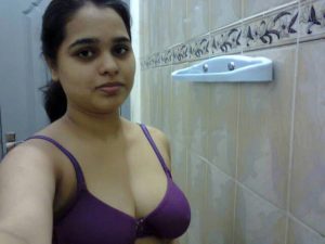 horny indian wife with big tits leaked nude selfies 003