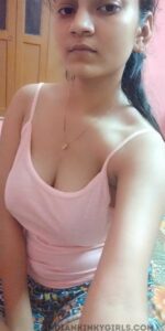 slim & sexy indian college girl leaked nude photos 008
