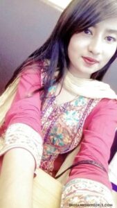 18 year old indian teen's leaked nude selfies lovely tits 001