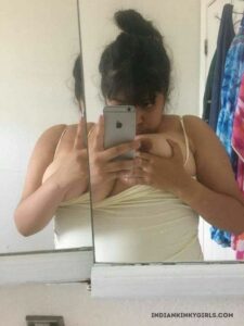 horny indian girl with big tits and ass leaked 025
