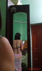 horny indian girls leaked nude photos with tits and pussy 001
