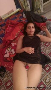 indian girl with dirty mind enjoying sex nude 004