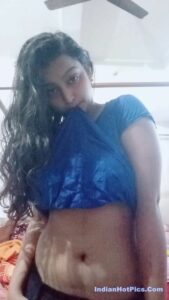 indian girl with huge tits sucking her nipples