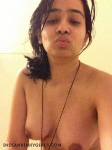 beautiful indian teen's leaked nude selfies 008