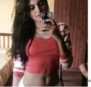 beautiful pakistani college girl nude selfies leaked 002