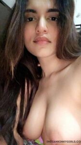 beautiful pakistani college girl nude selfies leaked 040