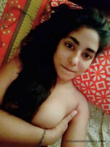 cutie indian teen from shrinagar leaked nude selfies 009