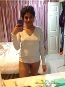 super sexy indian nri girl ke leaked nude selfies 003