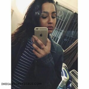hot indian bitch showing her amazing tits