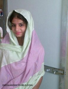 slim indian teenage girl nude selfies firm tits 003
