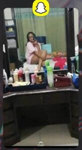 sexy mumbai college teen's snapchat nude selfies