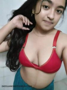cute indian teen with lovely boobs naked photos 002