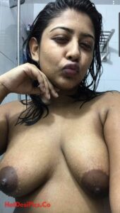 leaked nude selfies of sexy tamil teacher 004