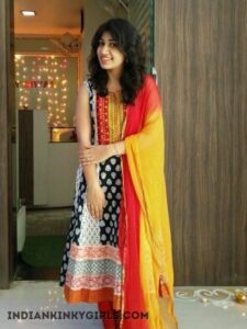 beautiful indian homely girl nude and blowjob photos