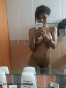 horny indian college girl nude selfies leaked 006