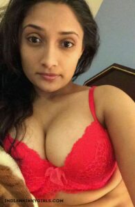 sexy hot indian wife taking naked selfies 001