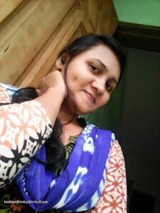 amateur indian lesbian girl nude selfies