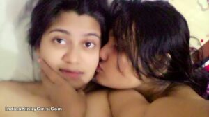 amateur indian lesbian girl nude selfies 010