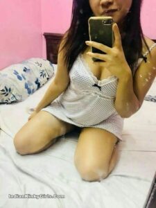 hot and cute indian teen nude selfies leaked 012