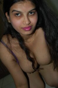 horny mallu wife nude shows milky boobs 009