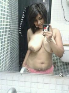 naughty indian girl naked big tits selfies 008