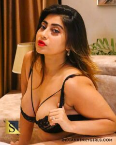 gorgeous indian model nude showing great body
