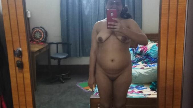 horny indian milf housewife ki nude leaked pics 003