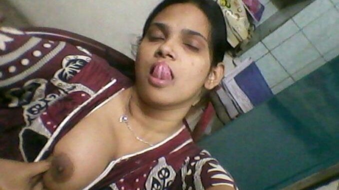 horny indian wife nude blowjob photos 012